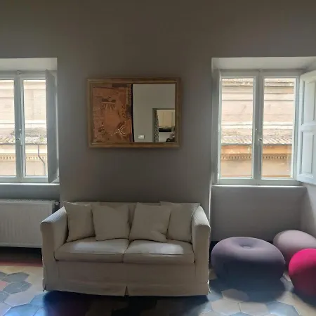 Warm Charming Apartment In Campo De Fiori Rome Exterior photo